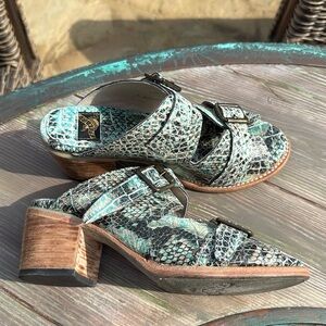 FREEBIRD by Steven Caprice Sandal